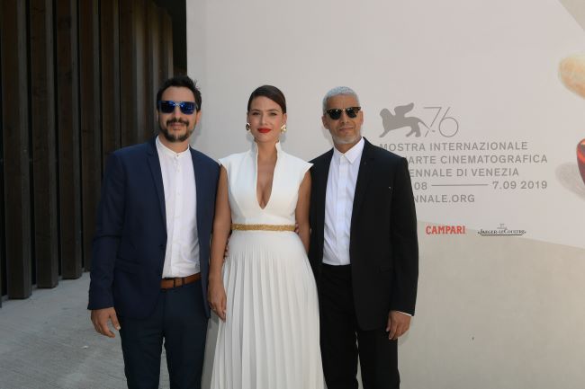 Le réalisateur Medhi M. Barasaoui, accompagné des acteurs Najla Ben Abdallah et Sami Bouajila à Venise. DR 