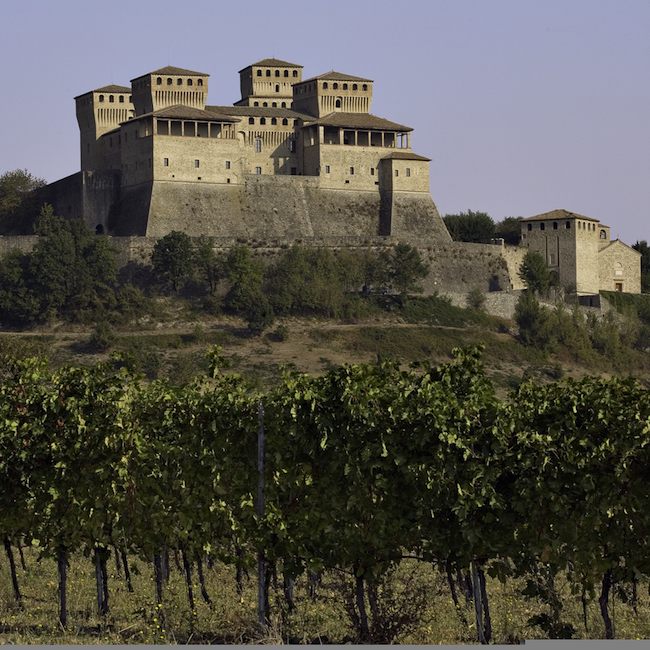 Au XVe siècle, le Château de Torrechiara fut transformé par le comte Pier Maria Rossi en une somptueuse demeure pour sa bien-aimée Bianca Pellegrini. Il offre un magnifique panorama sur le Val Parma. DR