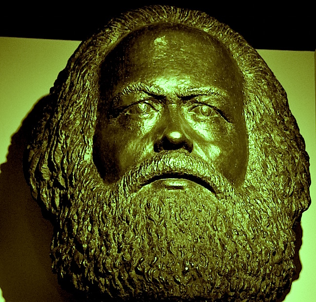 Karl Marx en mode bicentenaire