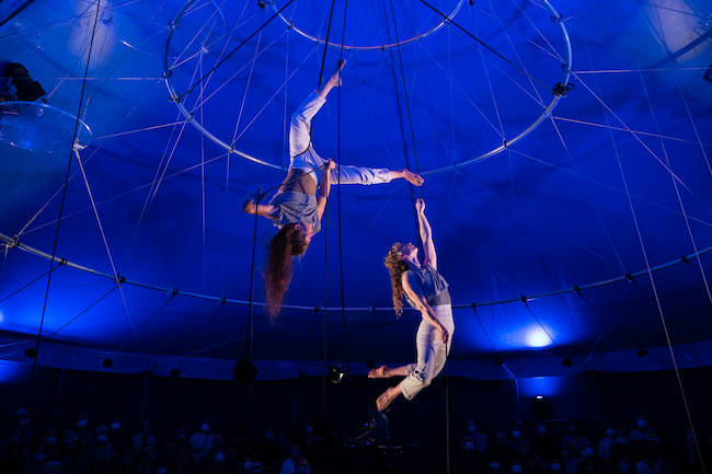 Avec Elle/s, la compagnie L’envolée du cirque propose une réflexion sur les relations fusionnelles © Ian Grandjean