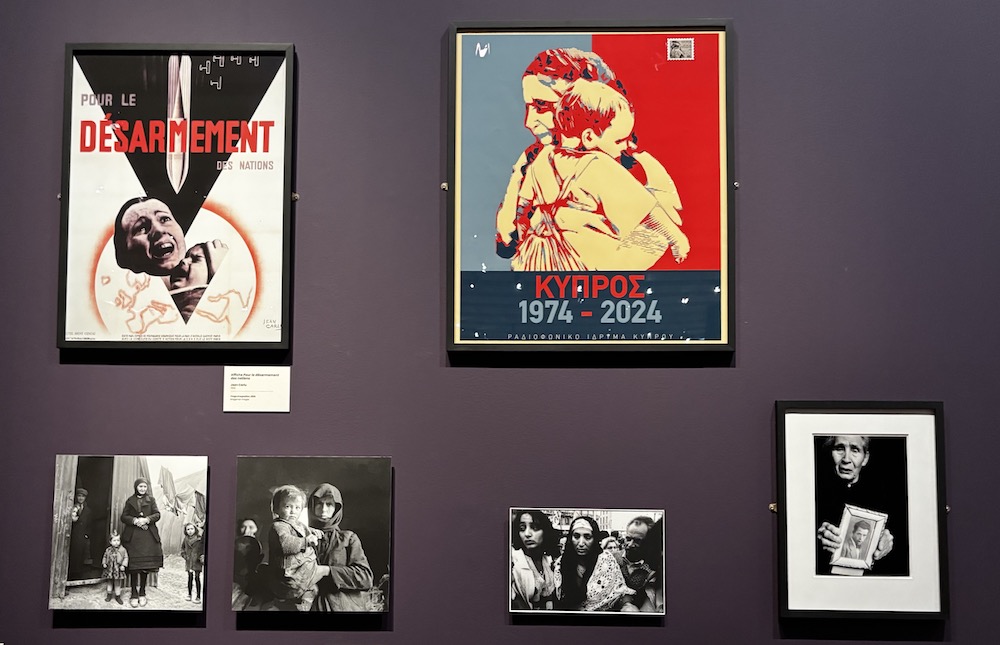 Les mères et la guerre à travers photos et affiches militantes. ©Rivaud:NAJA