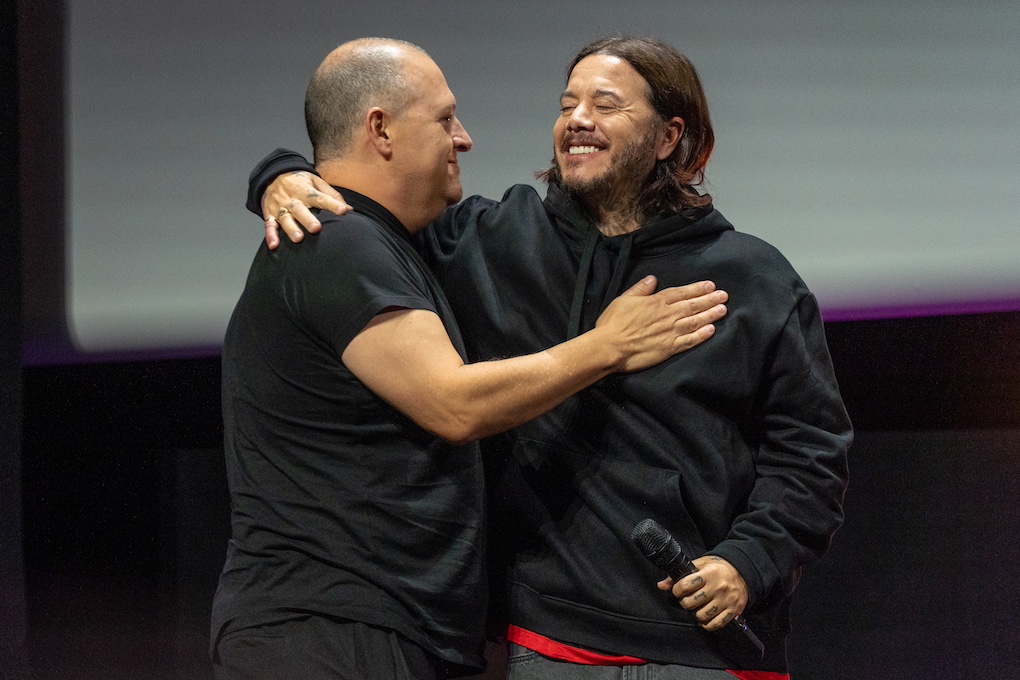 Sebastián Marroquin et Sebastián Ortega émus à la projection de Dear Killer Nannies en avant-première mondiale à Séries Mania