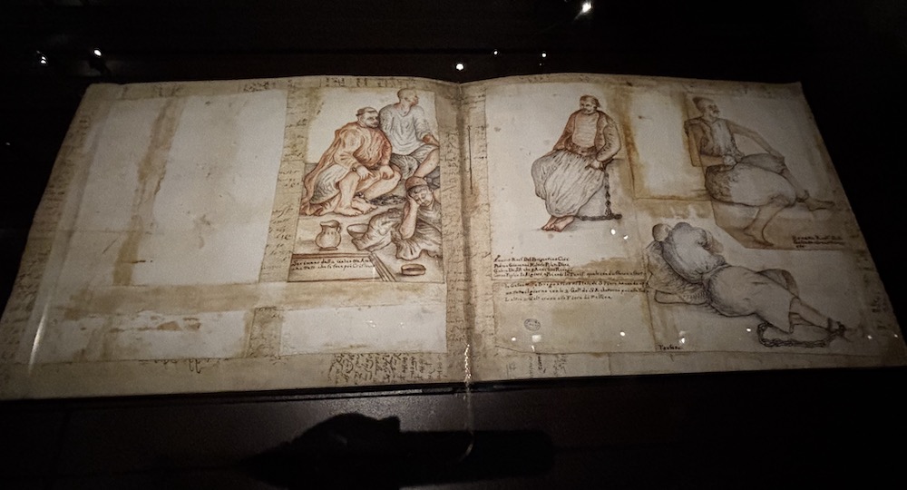 Pages du grand album de dessins aquarellés réalisés par le chevalier toscan Ignazio Fabroni dans la seconde moitié du XVIIe siècle. Y sont dépeints les esclaves au repos ou occupés à des tâches quotidiennes. © Rivaud/NAJA