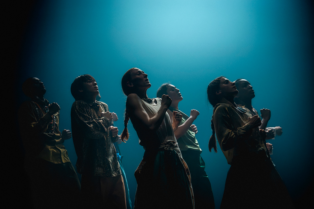 In the Brain, pièce de Hofesh Shechter pour la compagnie junior Shechter II ©Todd MacDonald 